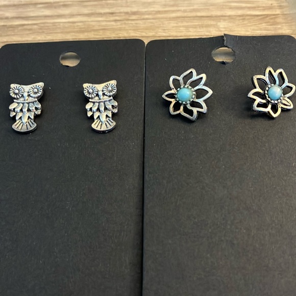 2 pair post Earrings - Picture 1 of 5